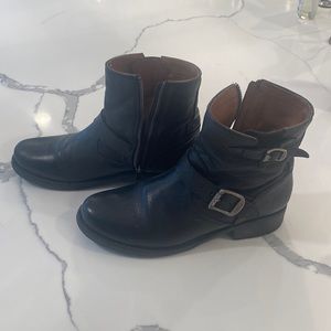 Frye boots- women 9.5B
